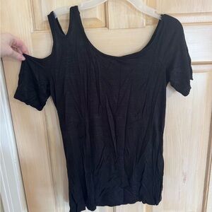 Maurice’s cold shoulder top